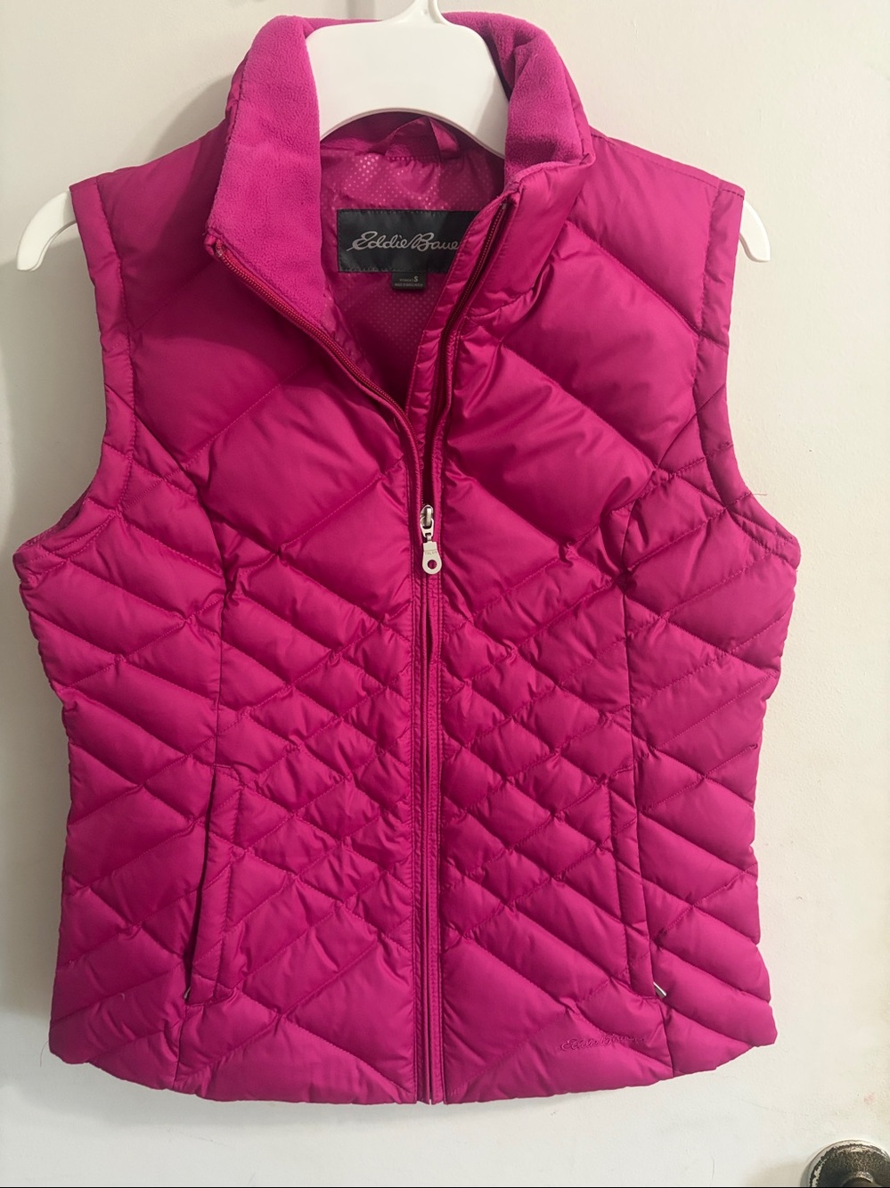 Eddie Bauer women pink quilted puffer vest Medium